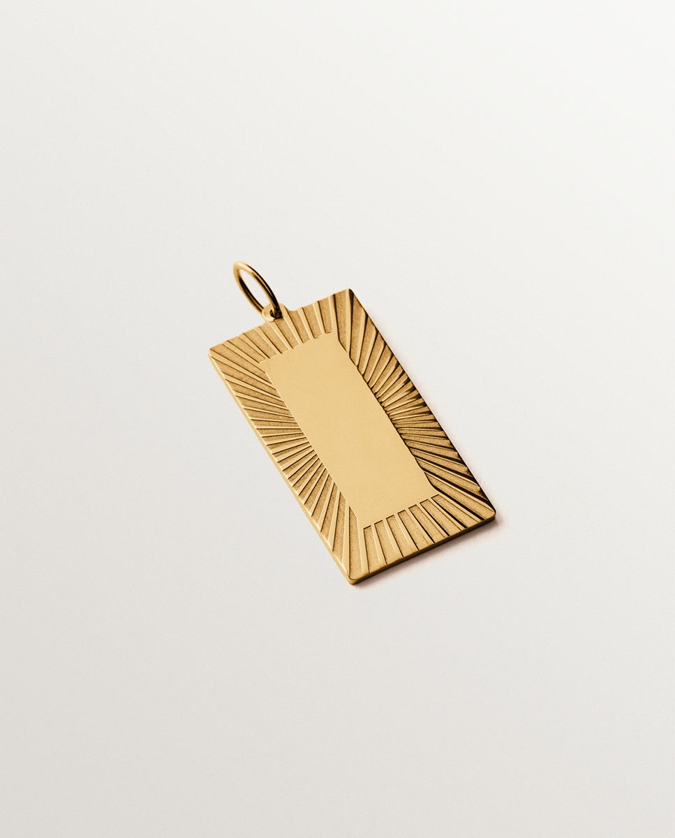 Imagem 0 de Charm de Prata 925 Banhada em Ouro de 18k