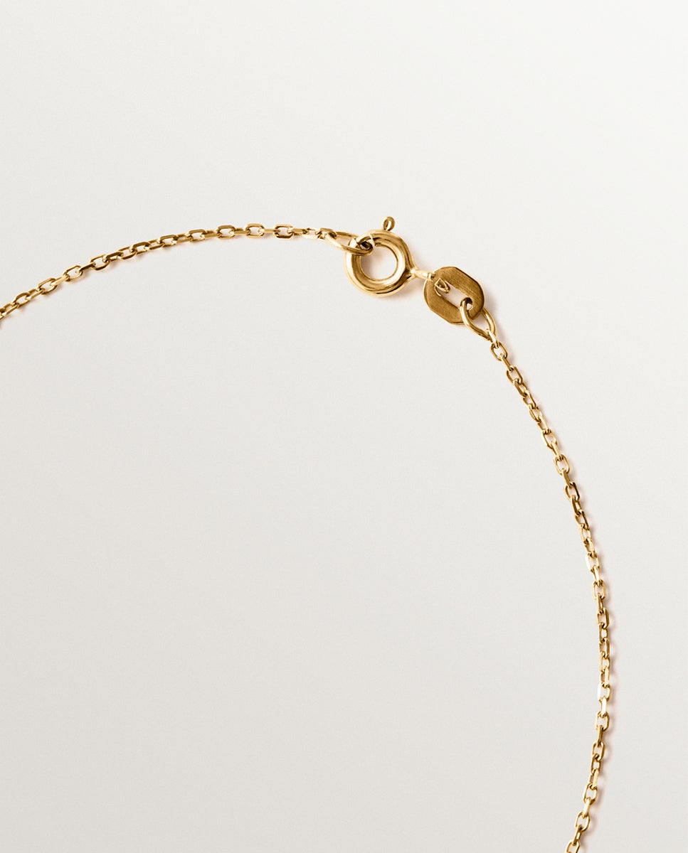 Corrente com Pendentes de Prata 925 Banhada em Ouro Amarelo de 18k com Pérolas Branco brilho-5