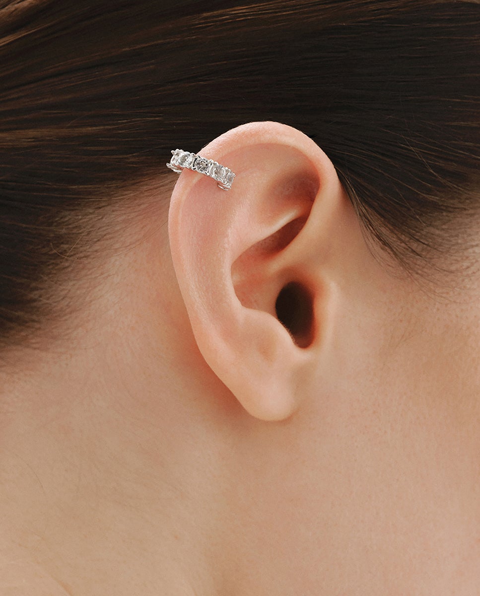 Brincos Earcuff Grosso de Prata 925 com Topázios Brancos Prateado-2
