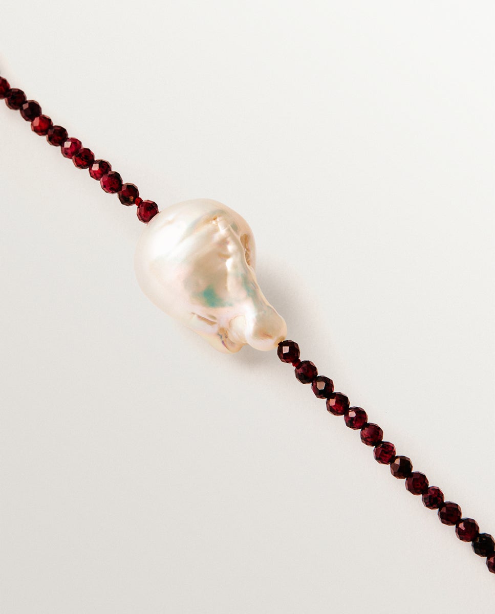 Colar de Prata 925 com Banho em Ouro Amarelo de 18k com Granadas e Pérola Preto-3