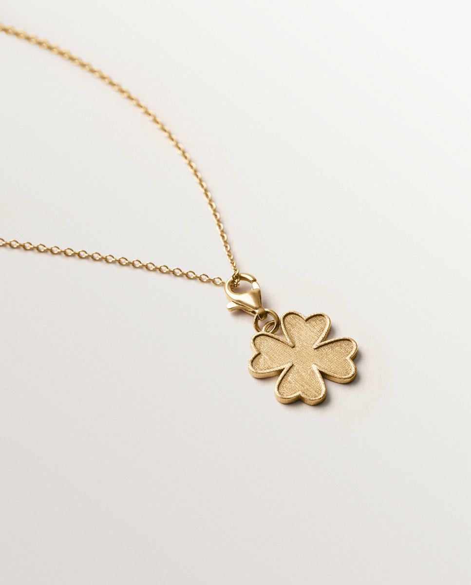 Charm de Prata 925 Banhada em Ouro Amarelo de 18k com Forma de Trevo Dourado-3