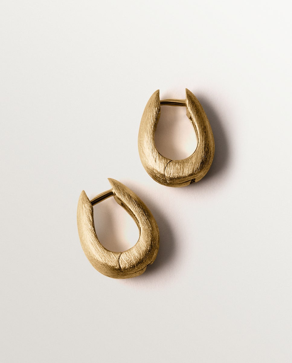 Brinco Individual de Argola em Prata 925 Banhada a Ouro Amarelo de 18k com Forma Ovalada Dourado-3