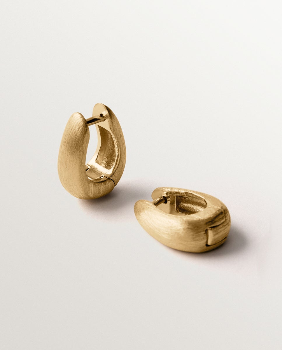Brinco Individual de Argola em Prata 925 Banhada a Ouro Amarelo de 18k com Forma Ovalada Dourado-5