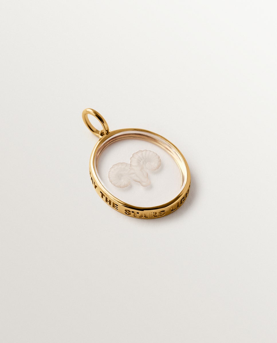 Imagem 0 de Charm Aries de Prata 925 Banhada em Ouro Amarelo de 18k e Cristal de Rocha