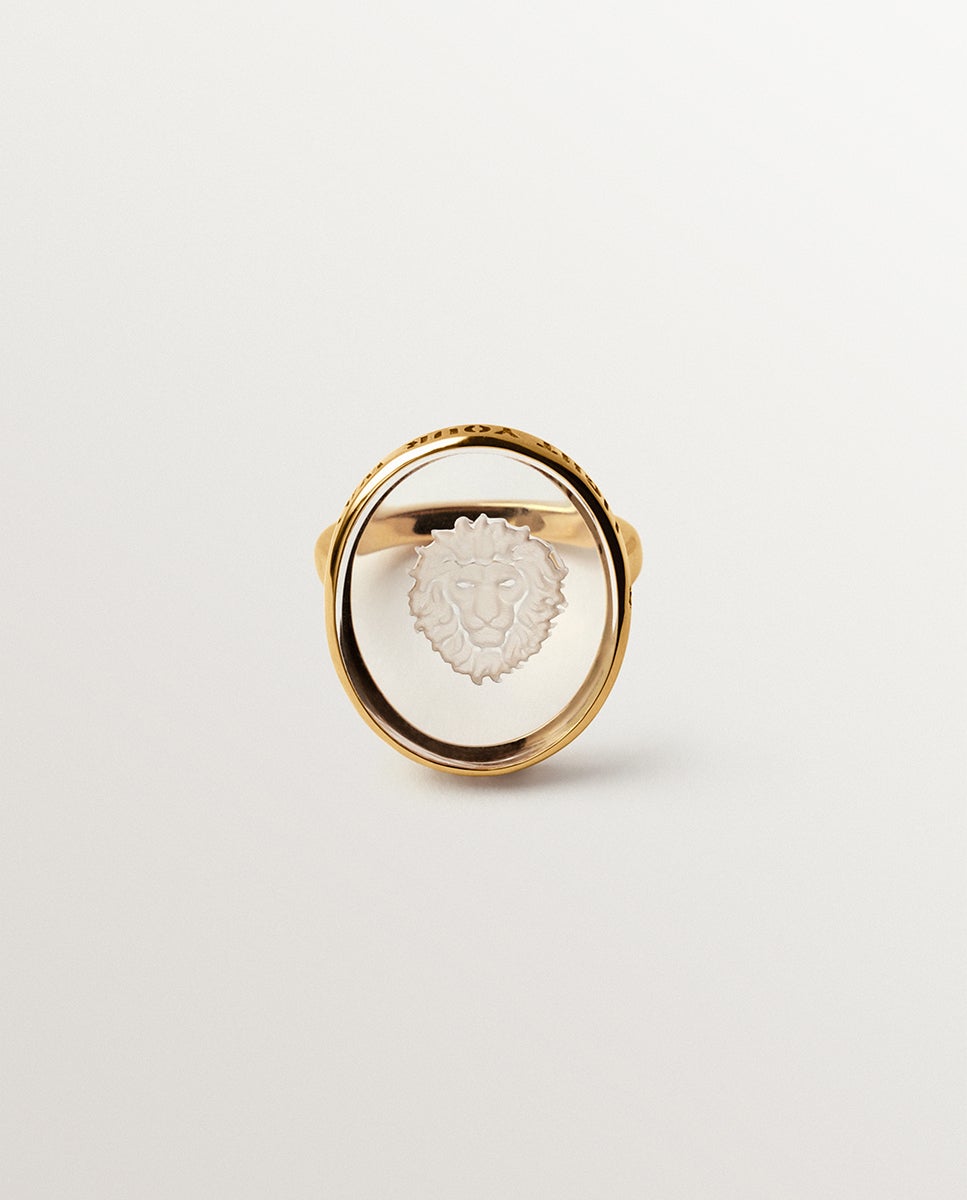 Anel Tipo Selo Leo de Prata 925 Banhada em Ouro Amarelo de 18k e Cristal de Rocha Transparente-3