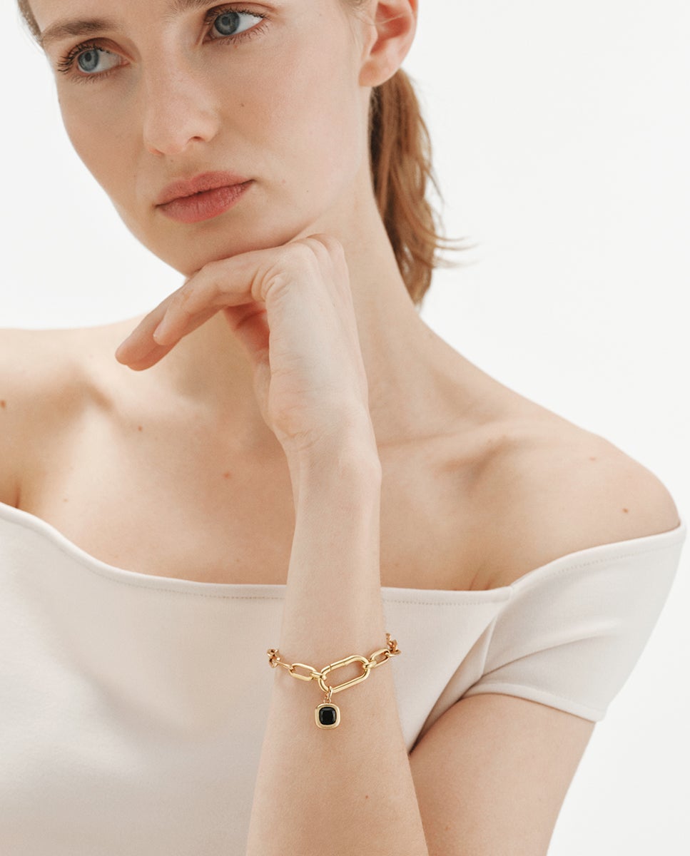 Charm de Prata 925 Banhada em Ouro Amarelo de 18k com Espinela Negra Preto-4