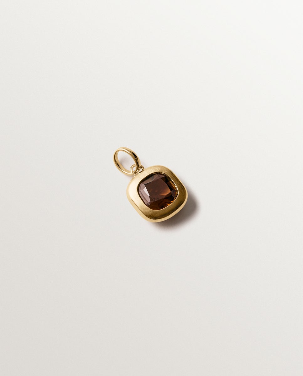 Imagem 0 de Charm de Prata 925 Banhada em Ouro Amarelo de 18k com Quartzo Fumê