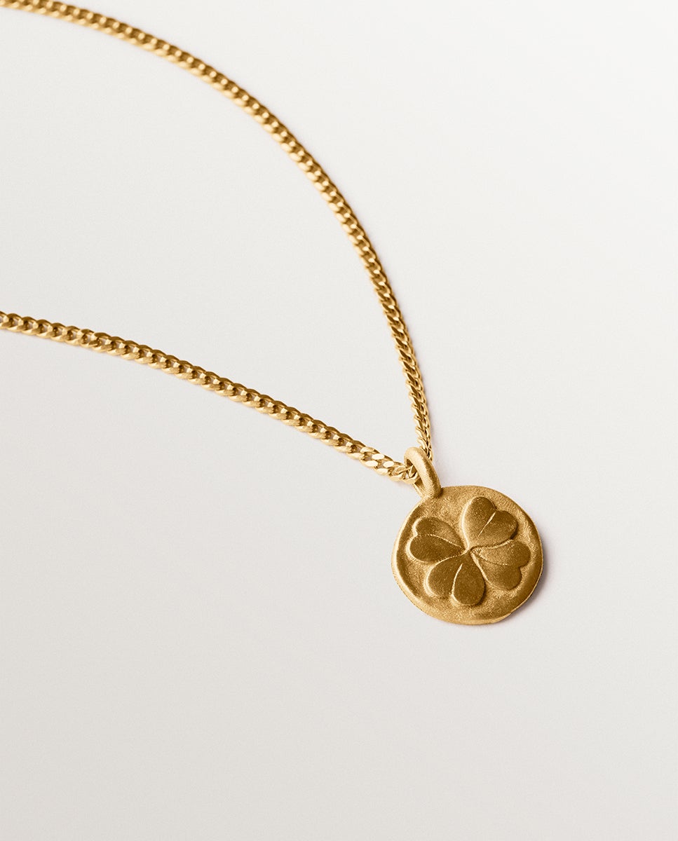 Charm Tipo Medalha de Prata 925 Banhada em Ouro Amarelo de 18k e Forma de Trevo Dourado-5