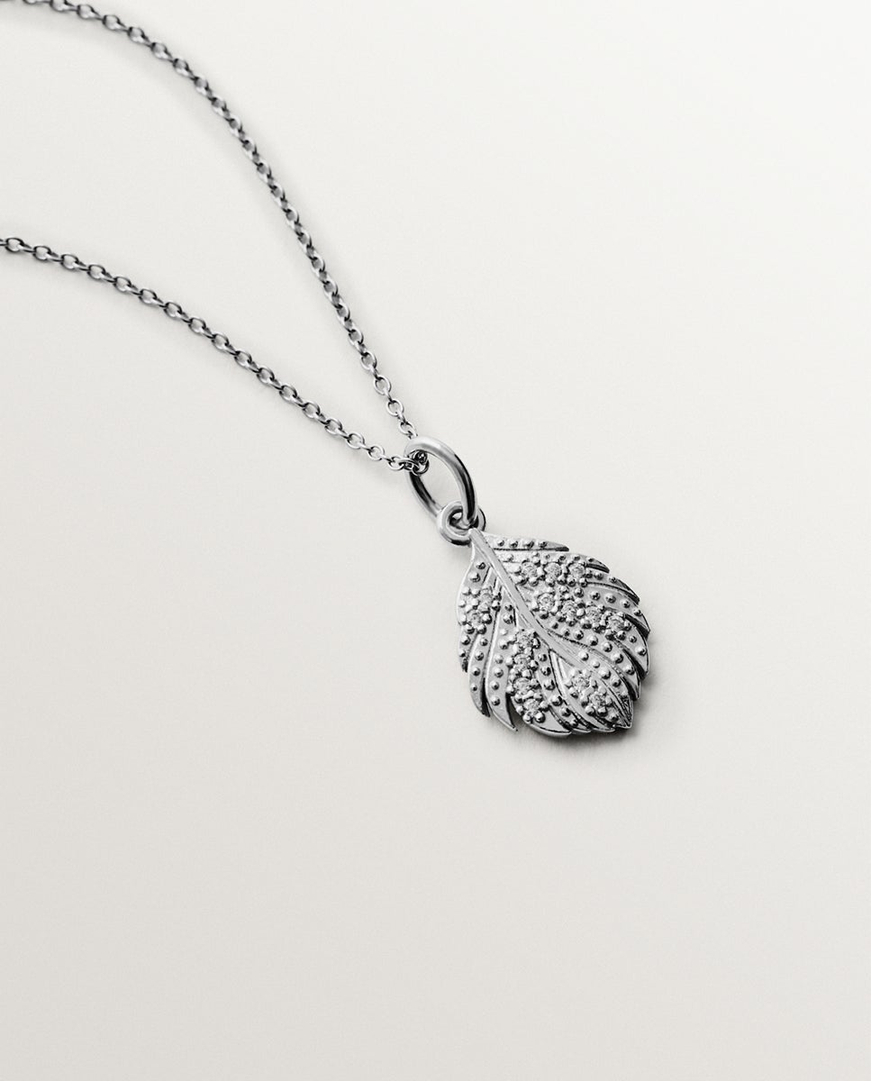 Charm de Prata 925 com Forma de Folha Prateado-5