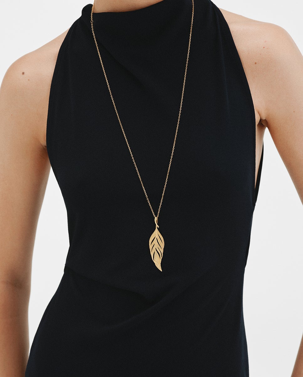 Charm Banhado a Ouro Amarelo de 18k com Forma de Folha Dourado-4
