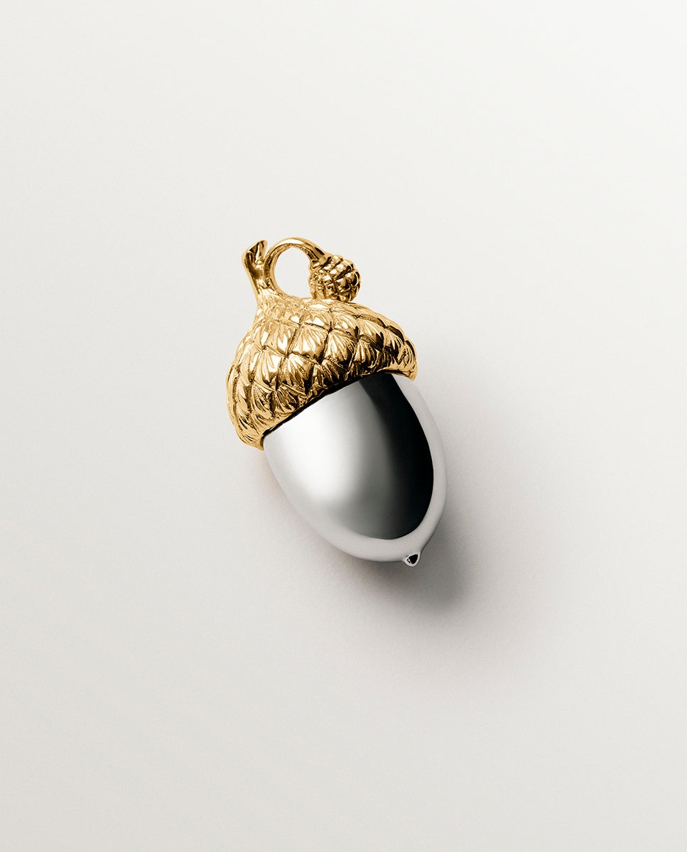 Imagem 0 de Charm Bicolor Banhado a Ouro Amarelo 18k e com Forma de Bolota