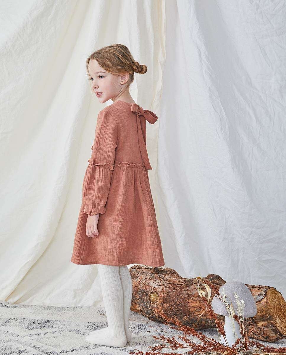 Vestido Infantil de Manga Comprida com Folhos em Rosa · Dadati