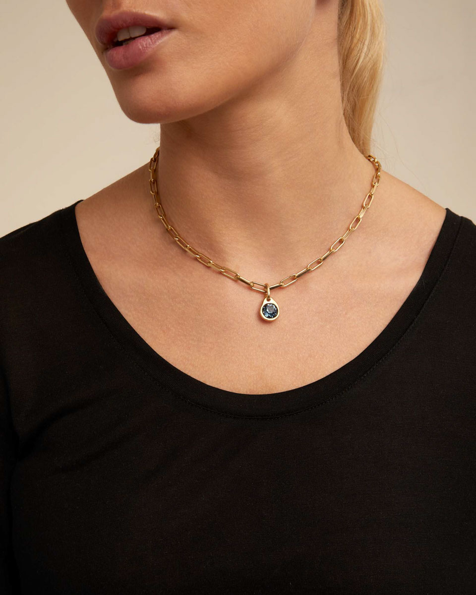 Charm Circular Banhado a Ouro de 18k com Cristal Ouro-3