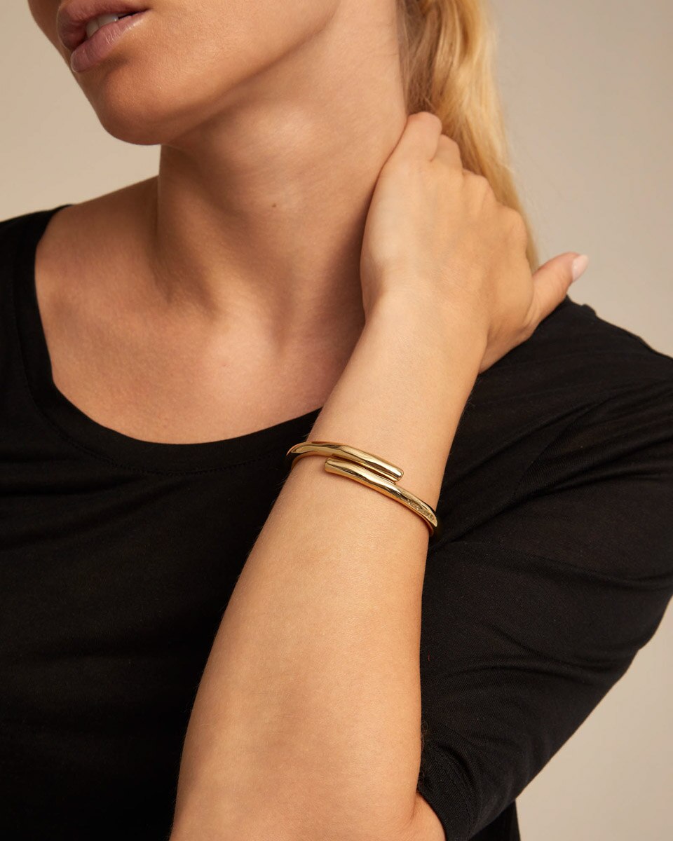 Pulseira Banhada a Ouro 18k com Forma de Túbulo e Mola Oculta Ouro-5