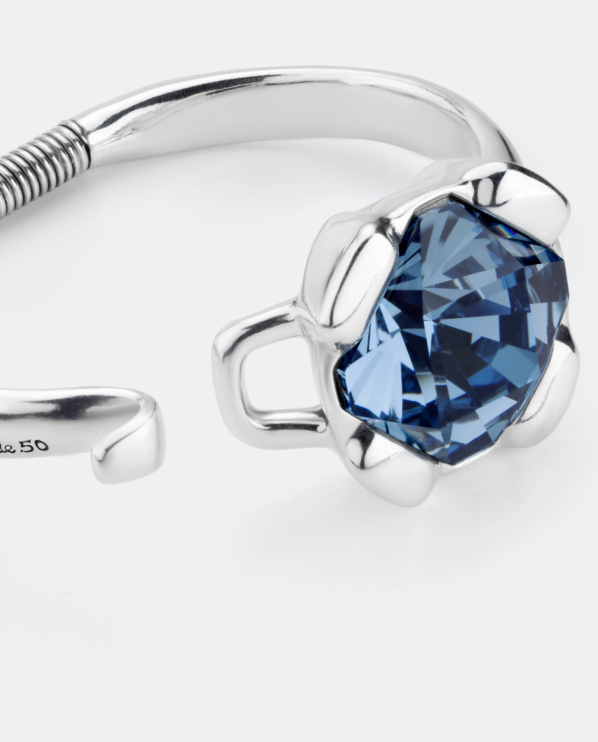 Pulseira Rígida Banhada em Prata de Lei com Cristal Facetado Azul Grande Central Prata-4