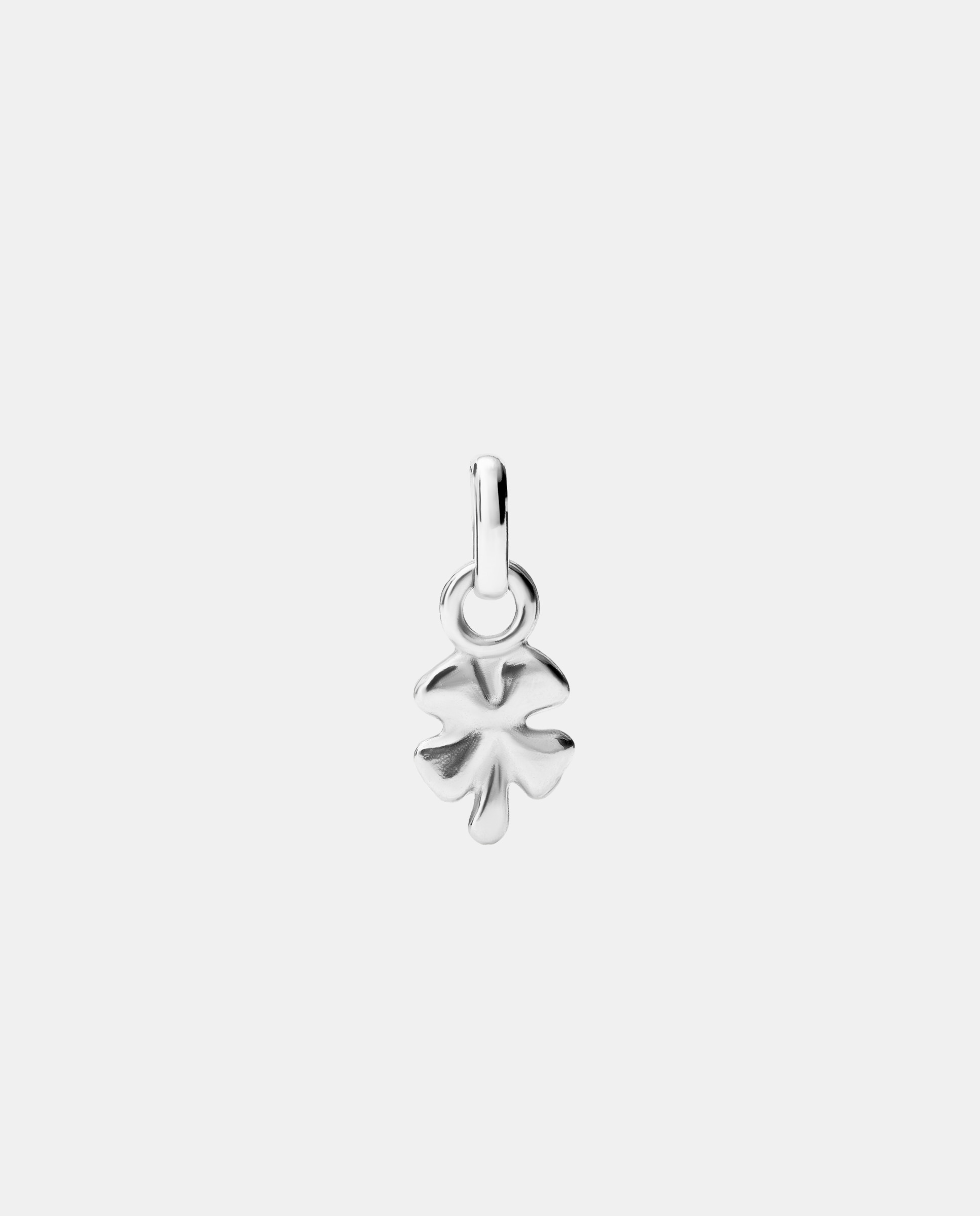 Charm Banhado em Prata de Lei com Forma de Trevo Prata-1