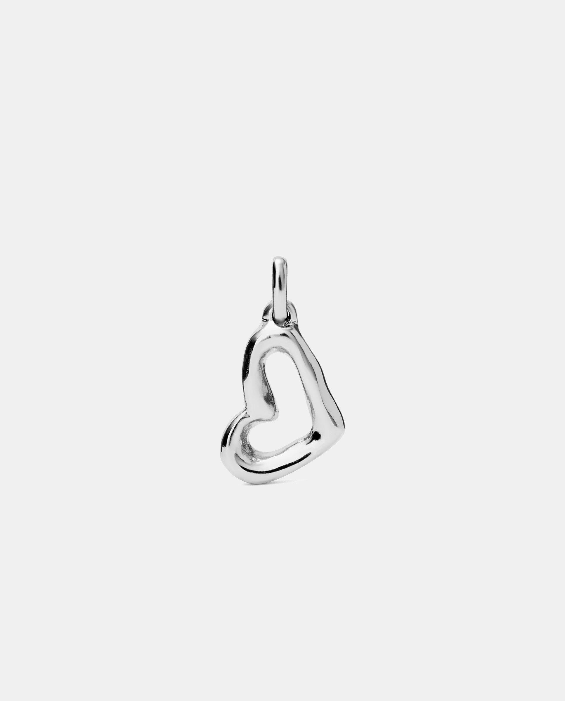 Imagem 0 de Charm Banhado em Prata de Lei com Forma Coração Grande