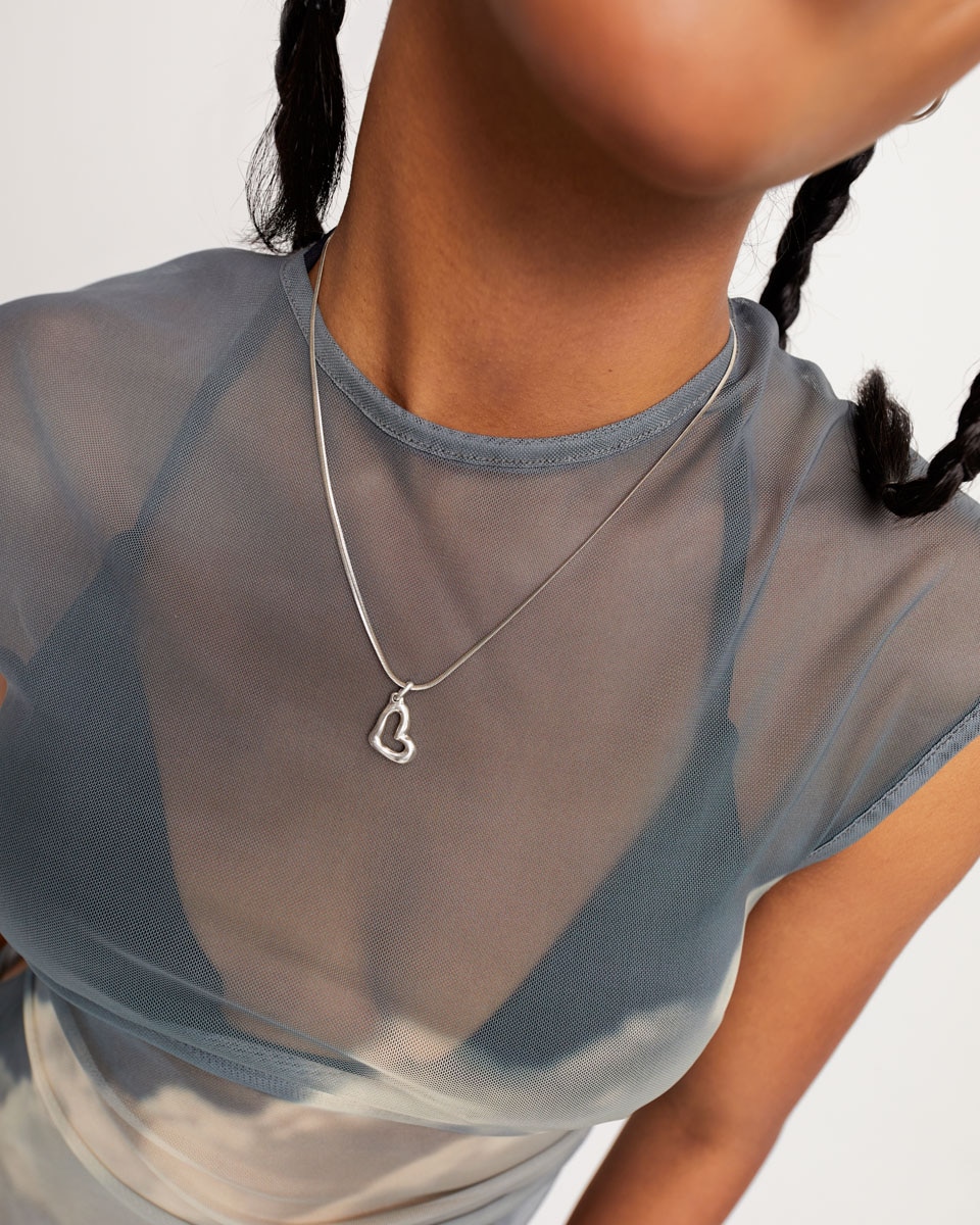 Charm Banhado em Prata de Lei com Forma de Coração Grande Prata-3