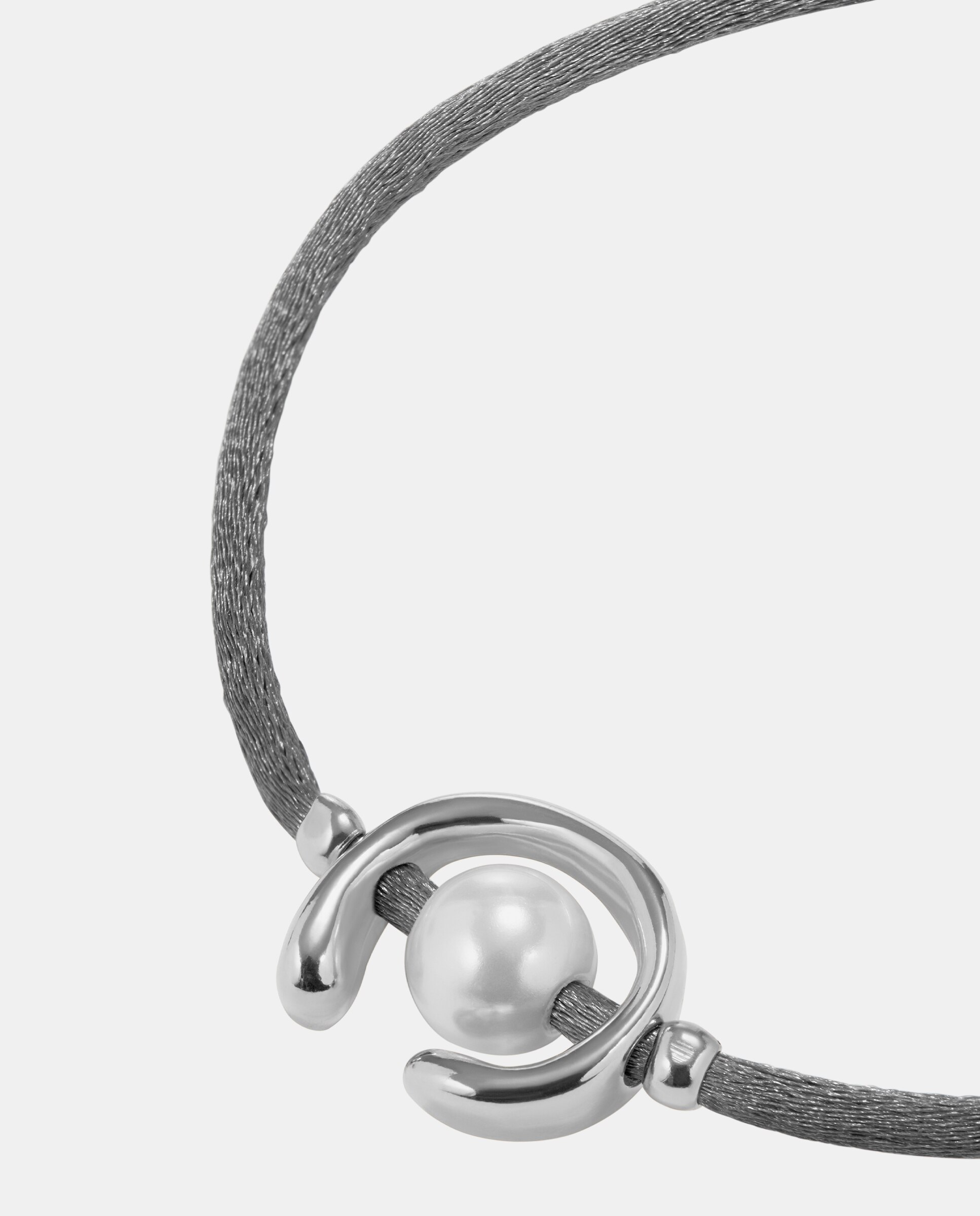 Pulseira de Fio com Pérola Shell e Fornitura Banhada em Prata de Lei Prata-3