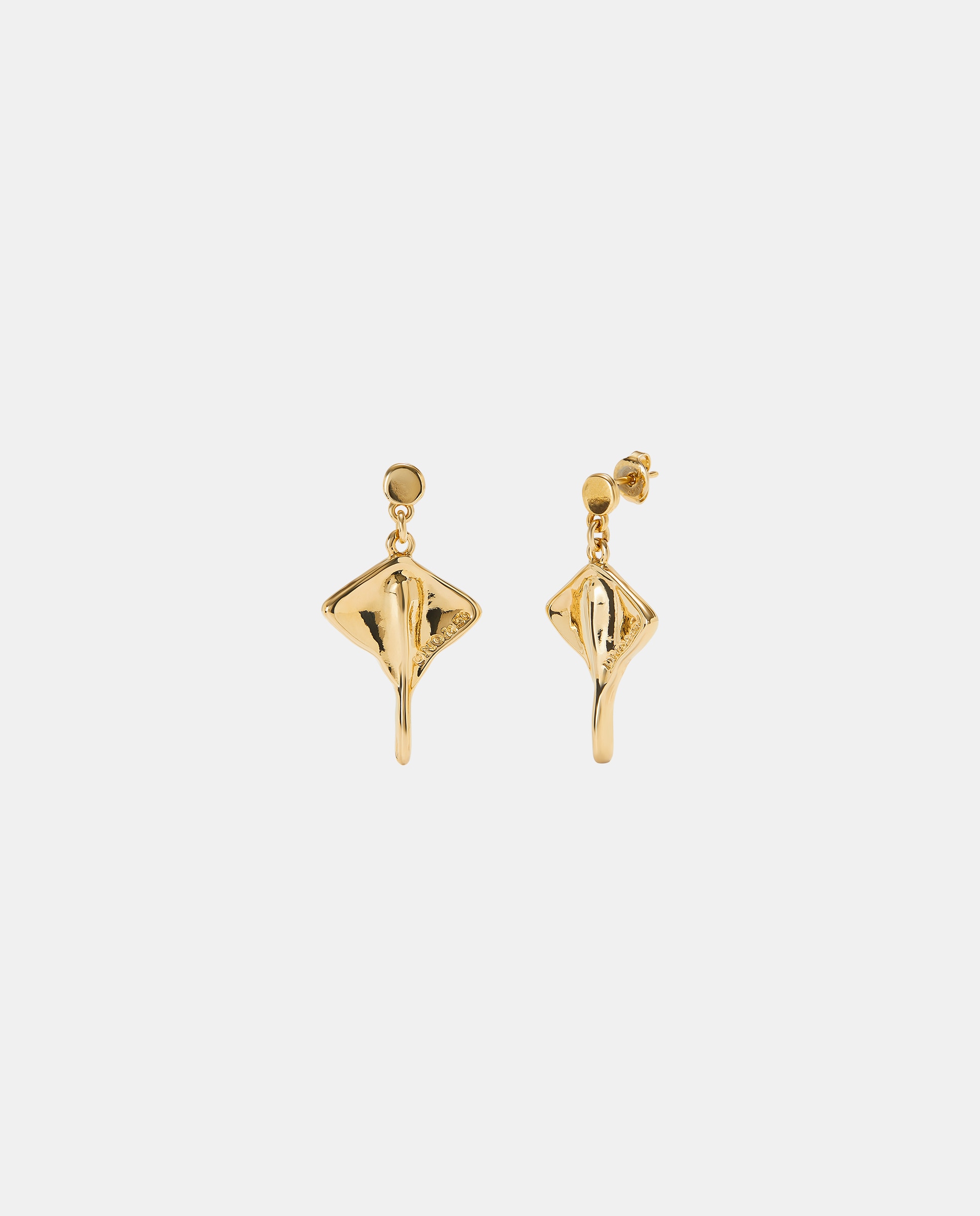 Brincos S com Banho em Ouro de 18k e Forma de Raia Manta Ouro-1