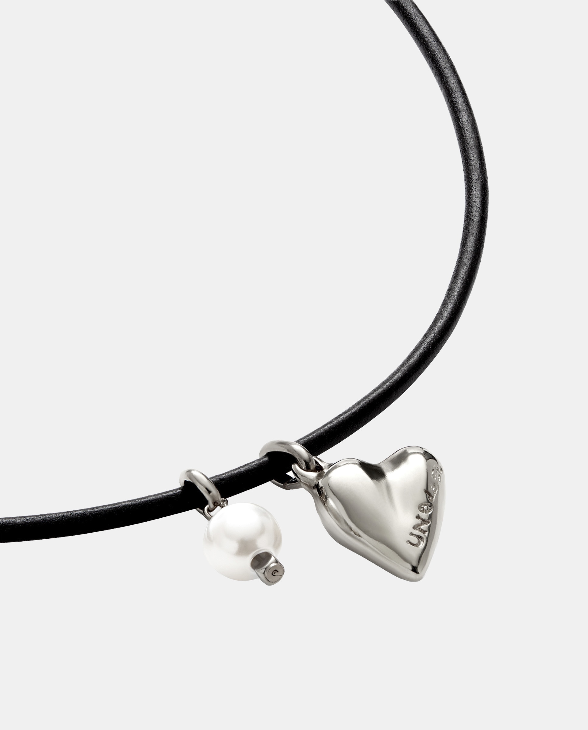 Colar de Couro com Charms de Pérola e Coração com Liga de Metais Banhado em Prata de Lei Verde-3