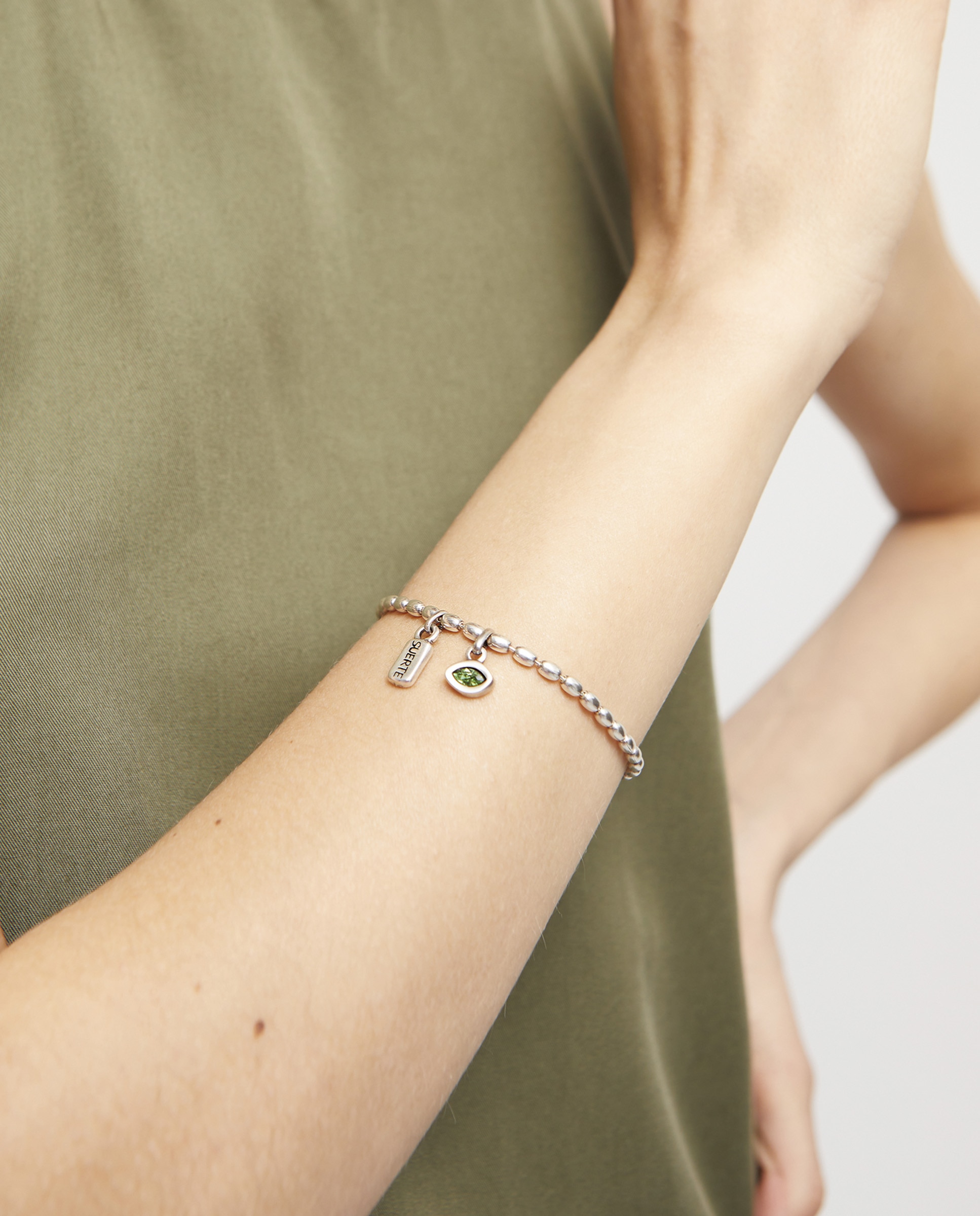 Pulseira de Corrente com Charm Pequeno e Cristal de Liga de Metais Banhado em Prata de Lei Verde-4