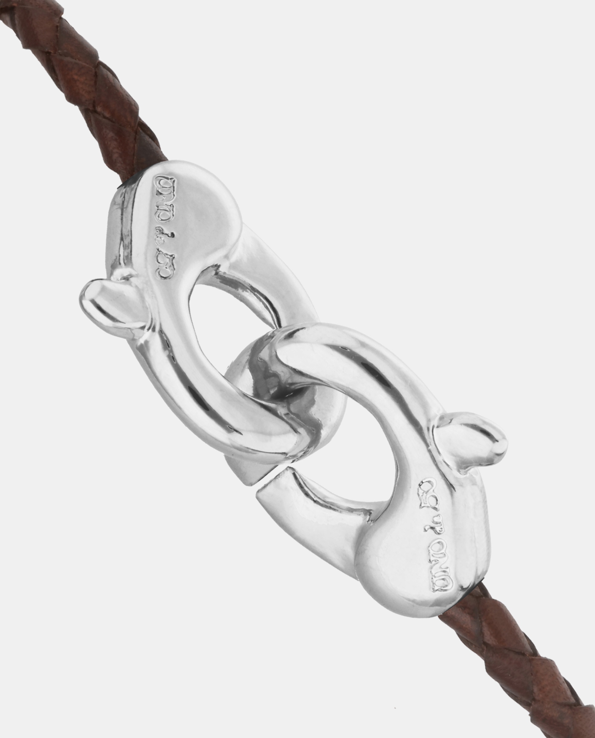 Pulseira de Couro com Detalhe de Mosquetão Entrelaçado Prata-4