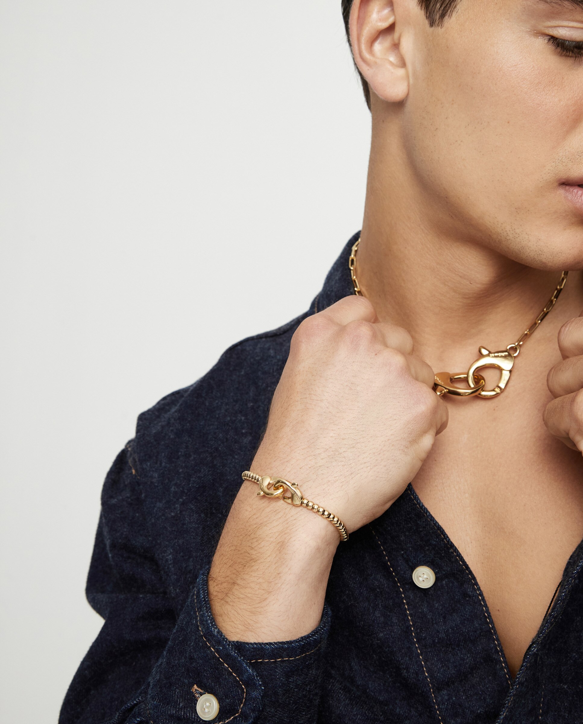 Pulseira de Bolas Pequenas Banhada a Ouro 18k com Mosquetão Dourado Entrelaçado Ouro-6