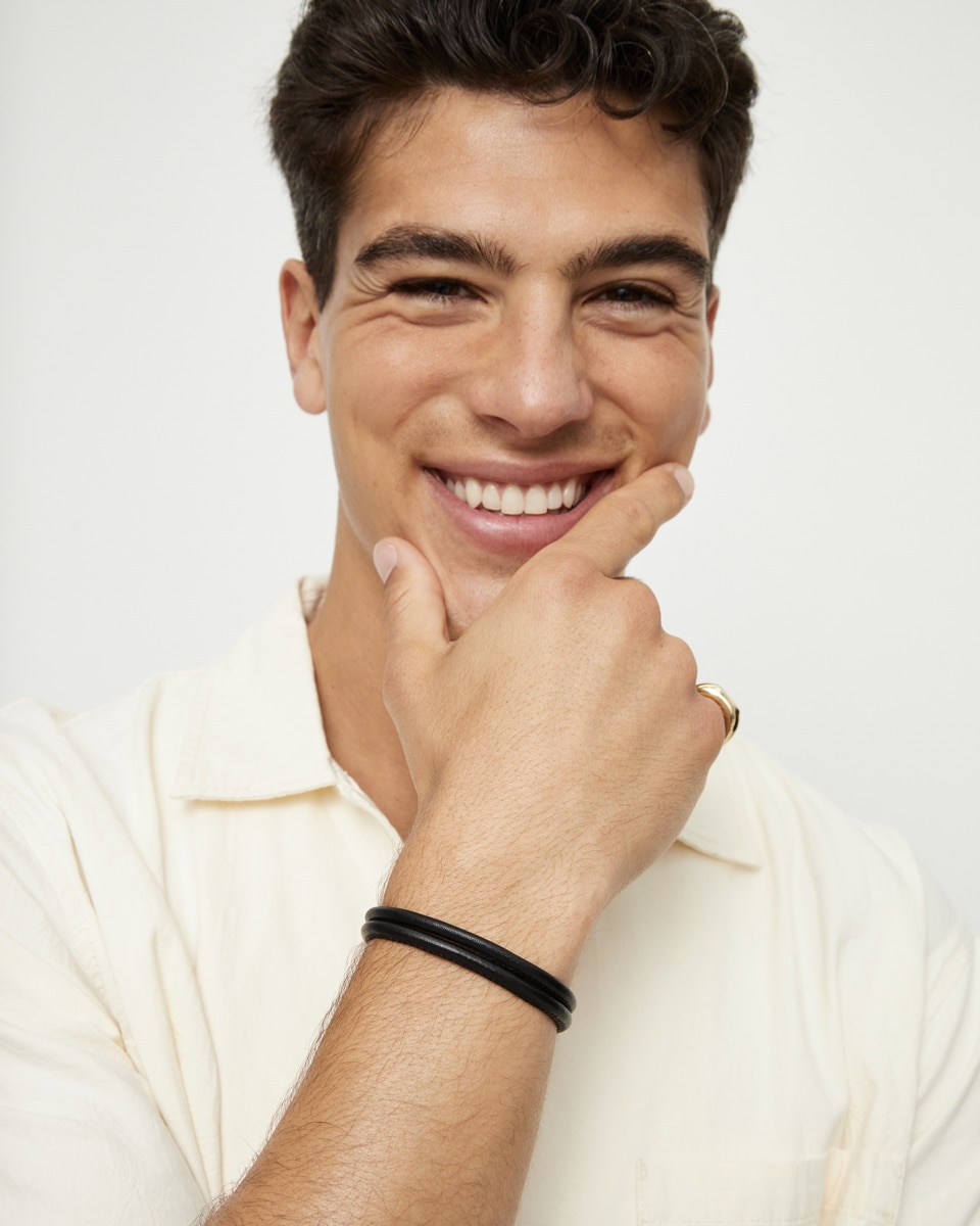 Pulseira de Couro em Preto com Fecho Banhado a Ouro 18k Ouro-5