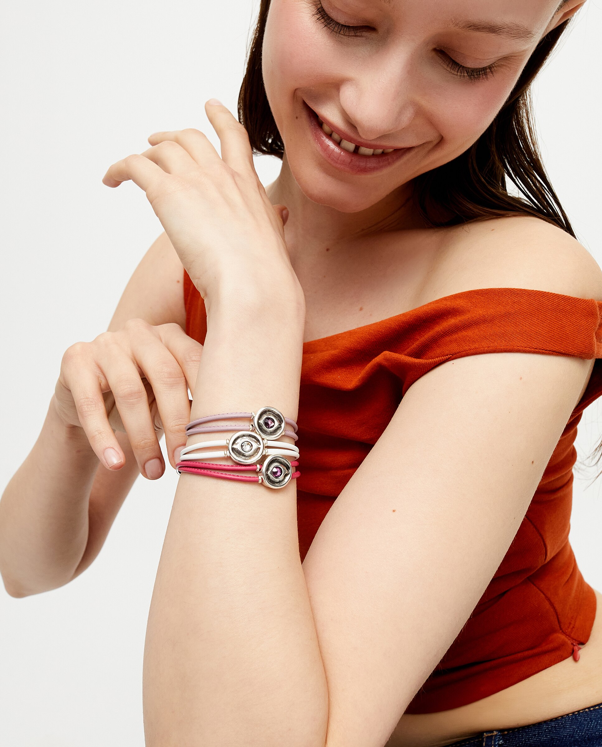 Pulseira de Couro Duplo com Detalhe de Olho Banhado a Prata e Cristal Prata-5