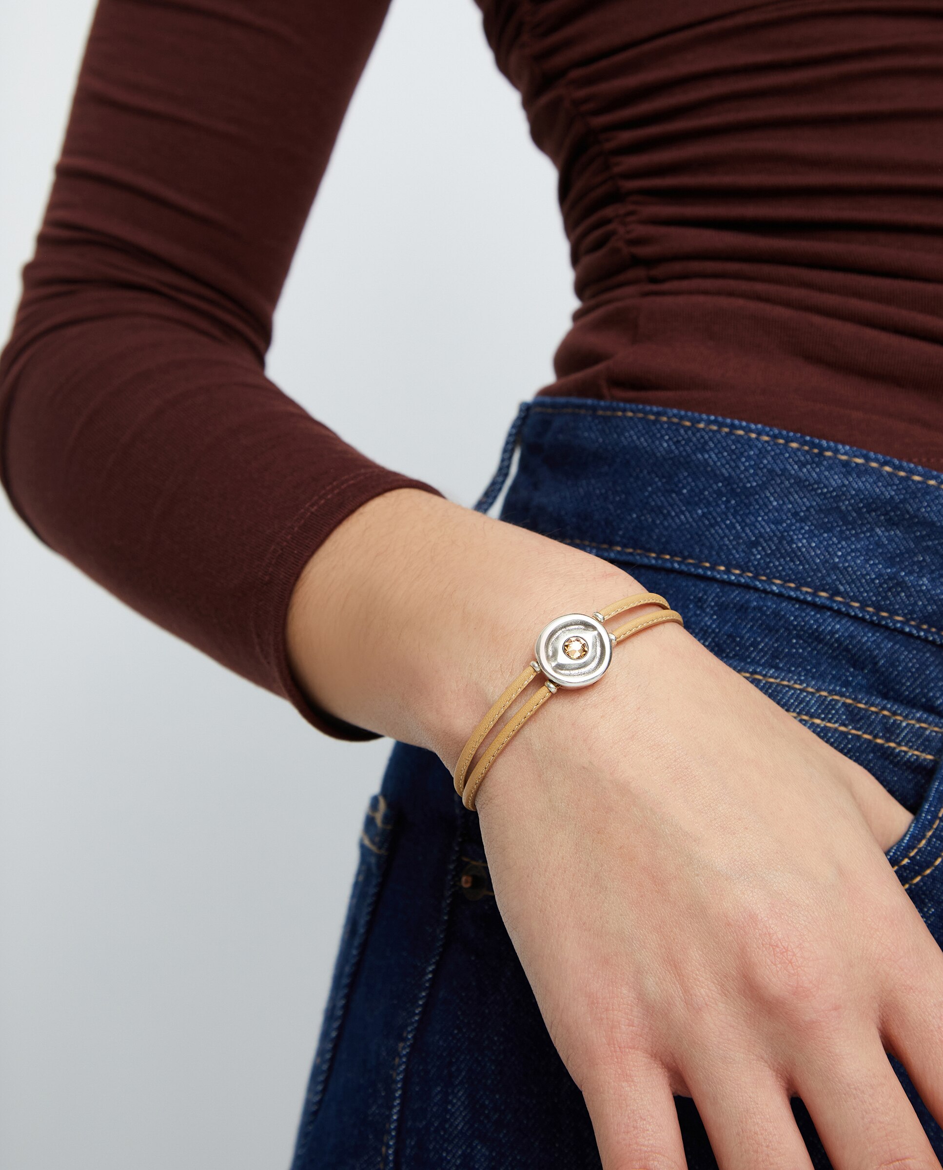 Pulseira de Couro Duplo com Detalhe de Olho Banhado a Prata e Cristal Prata-5