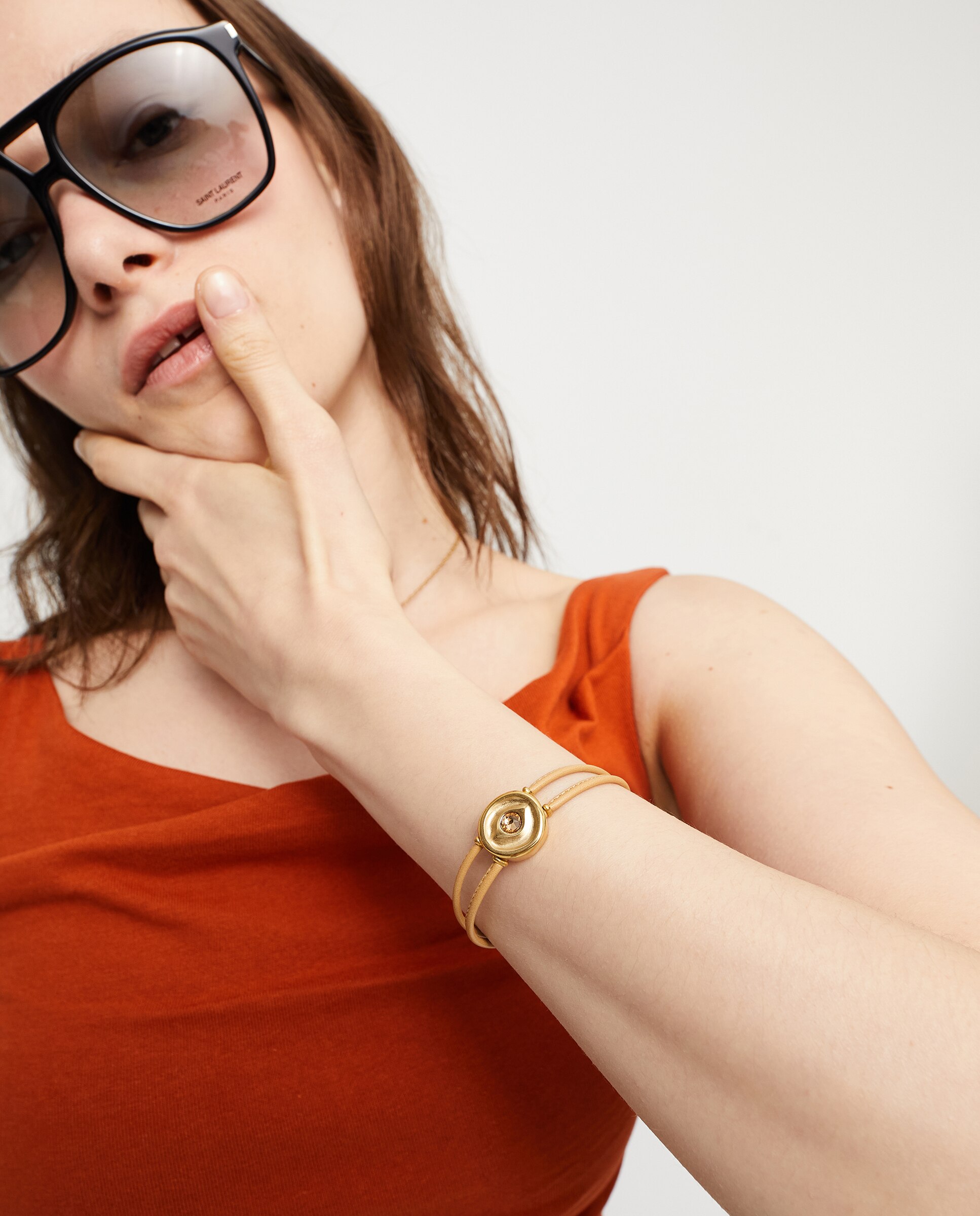 Pulseira de Couro Duplo com Detalhe de Olho Banhado a Ouro 18k e Cristal Ouro-5
