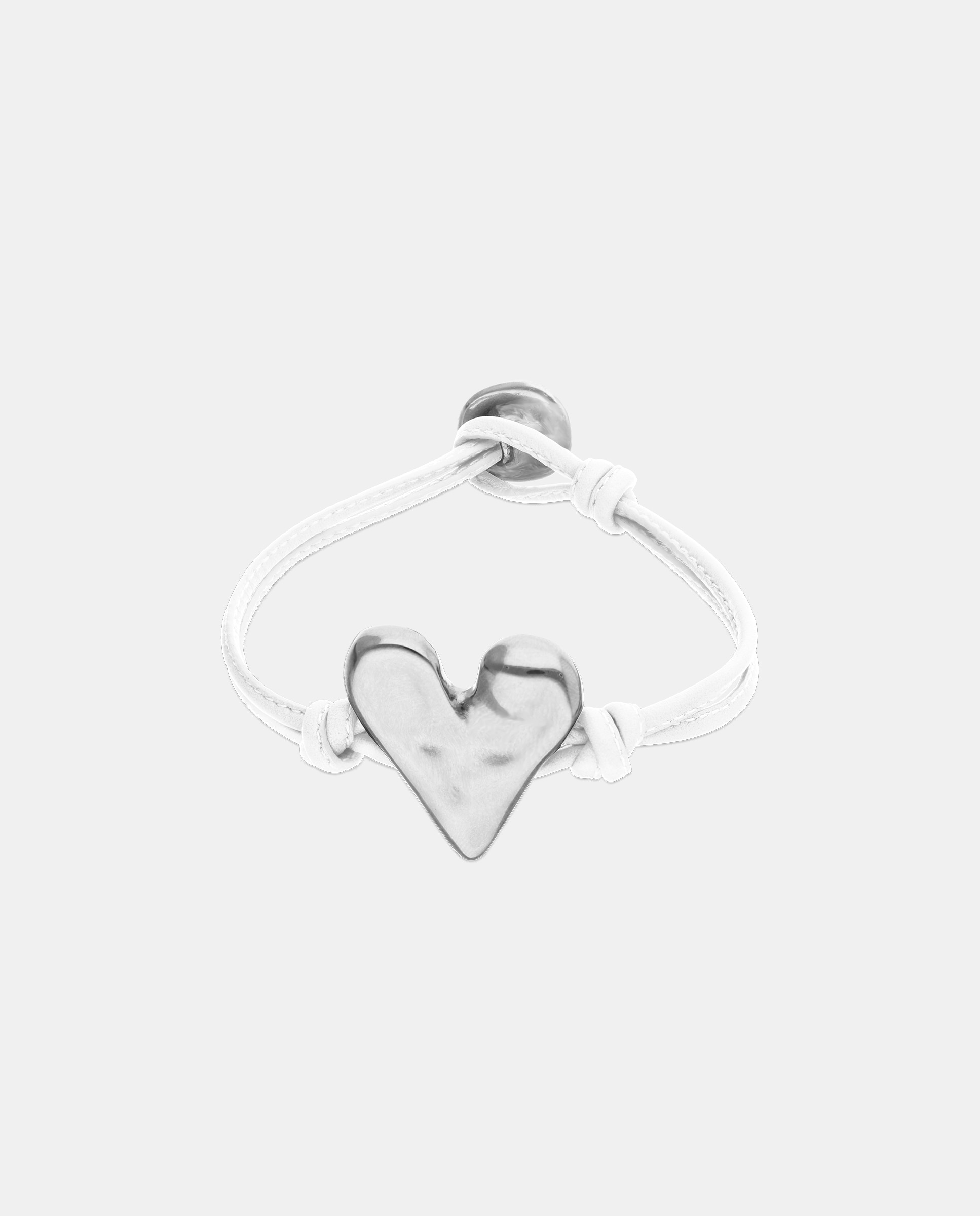 Imagem 0 de Pulseira de Couro com Detalhe de Coração Banhado em Prata de Lei