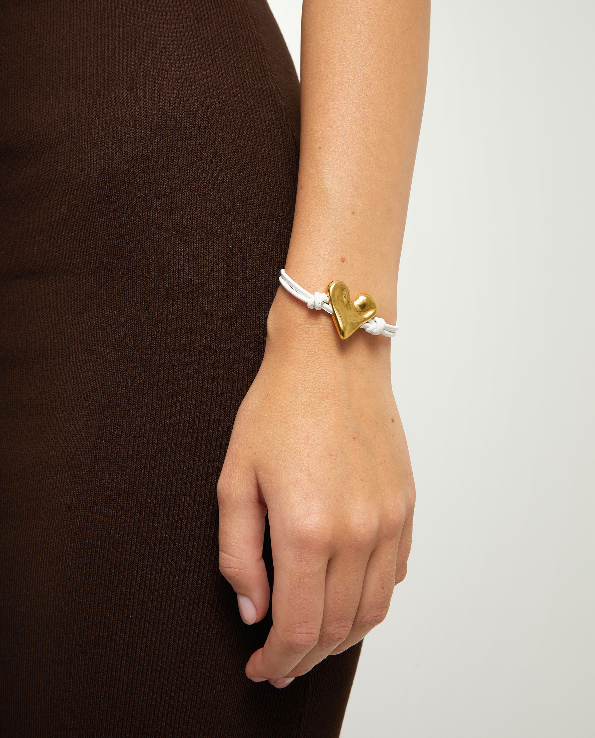 Pulseira de Couro com Detalhe de Coração Banhado a Ouro 18k Ouro-5