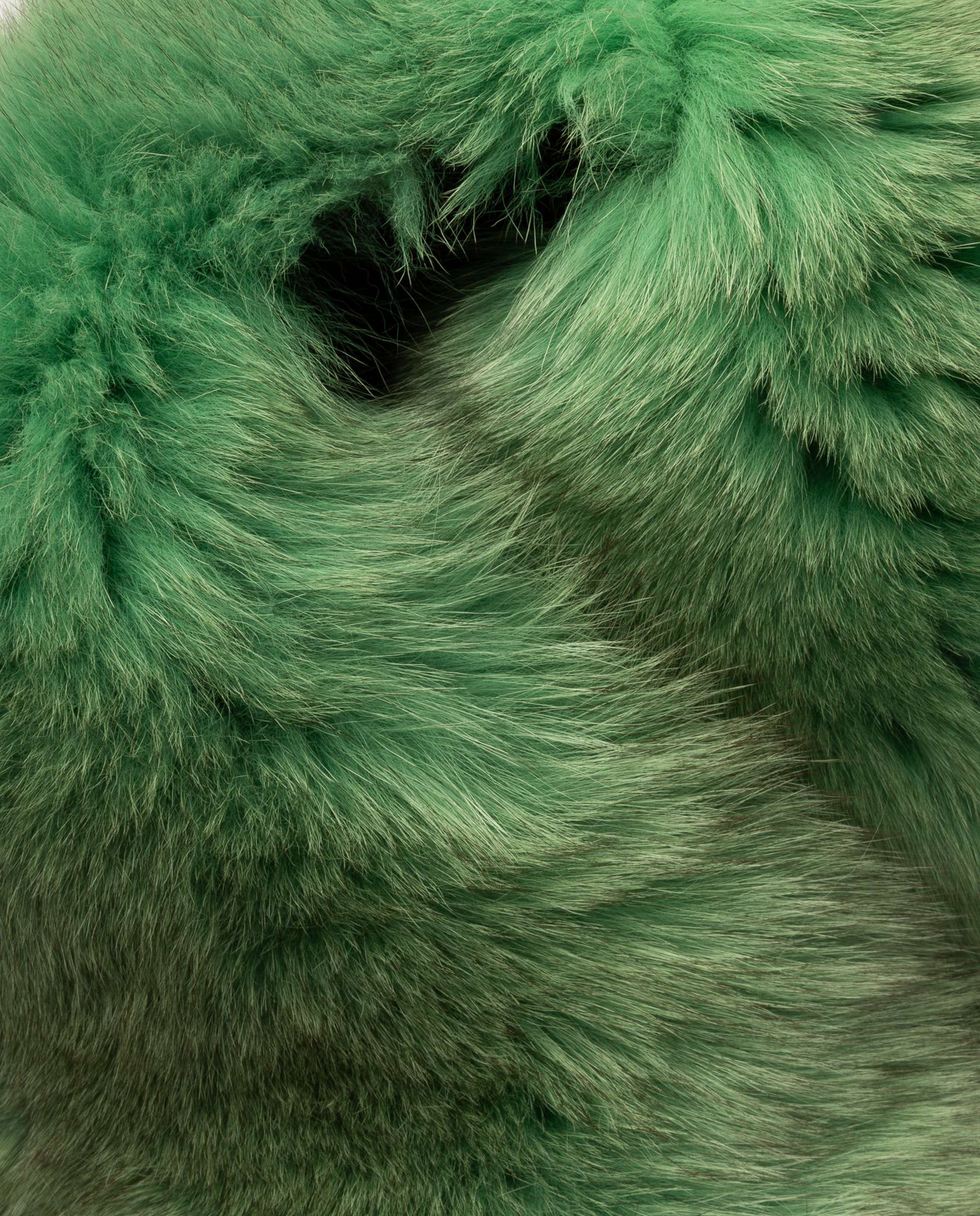 Gola de Pelo de Raposa com Pompom Verde-2