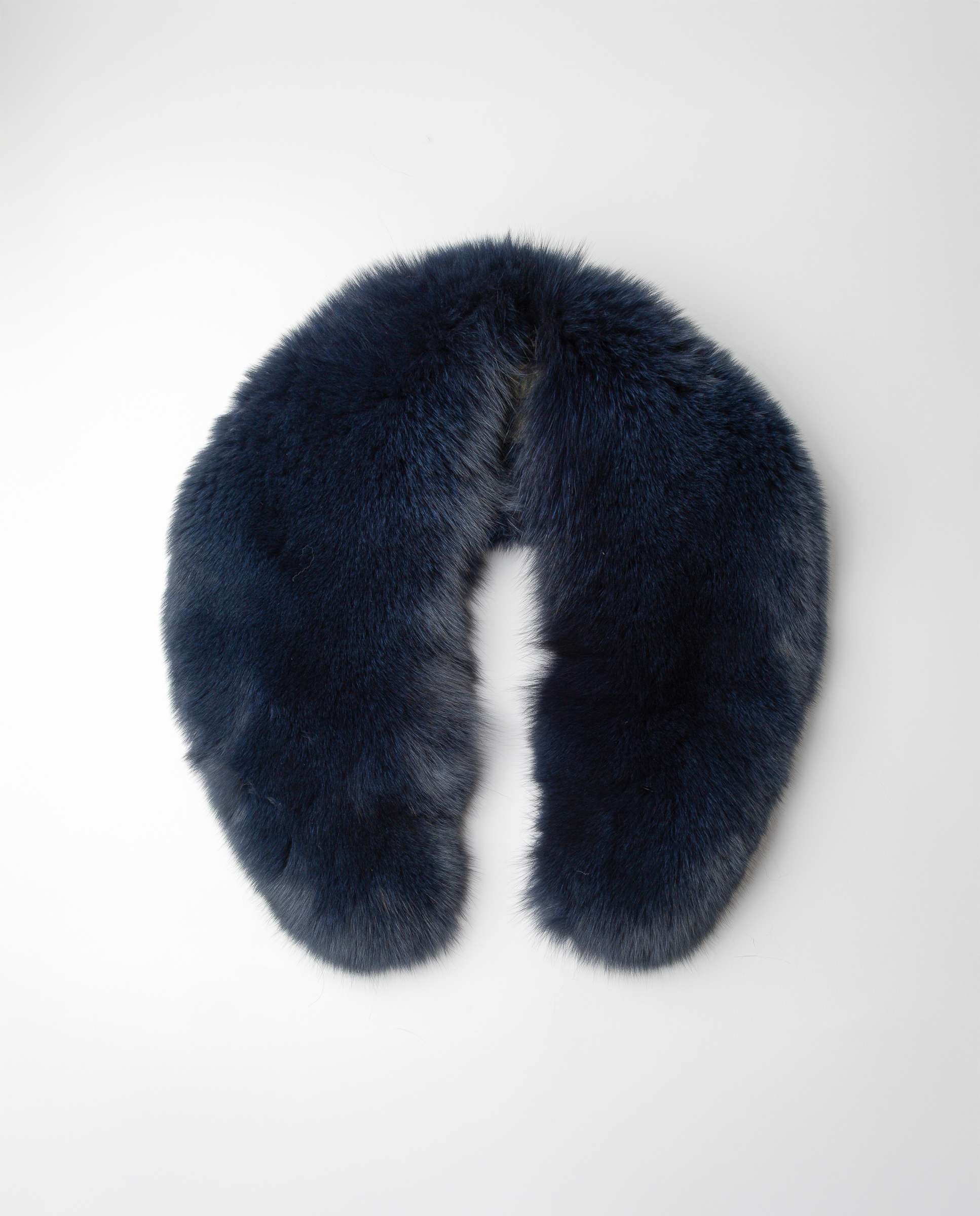 Imagem 0 de Gola em Pelo de Raposa em Azul