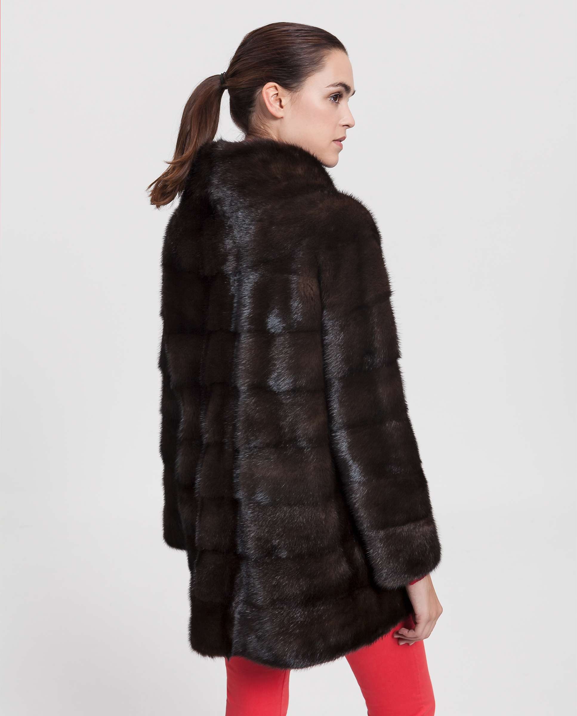 Sobretudo em Pelo de Vison com Gola À Barco Castanho-escuro-2