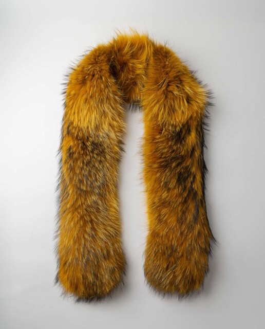 Imagem 0 de Estola em Pelo de Marmota Finlandesa em Amarelo