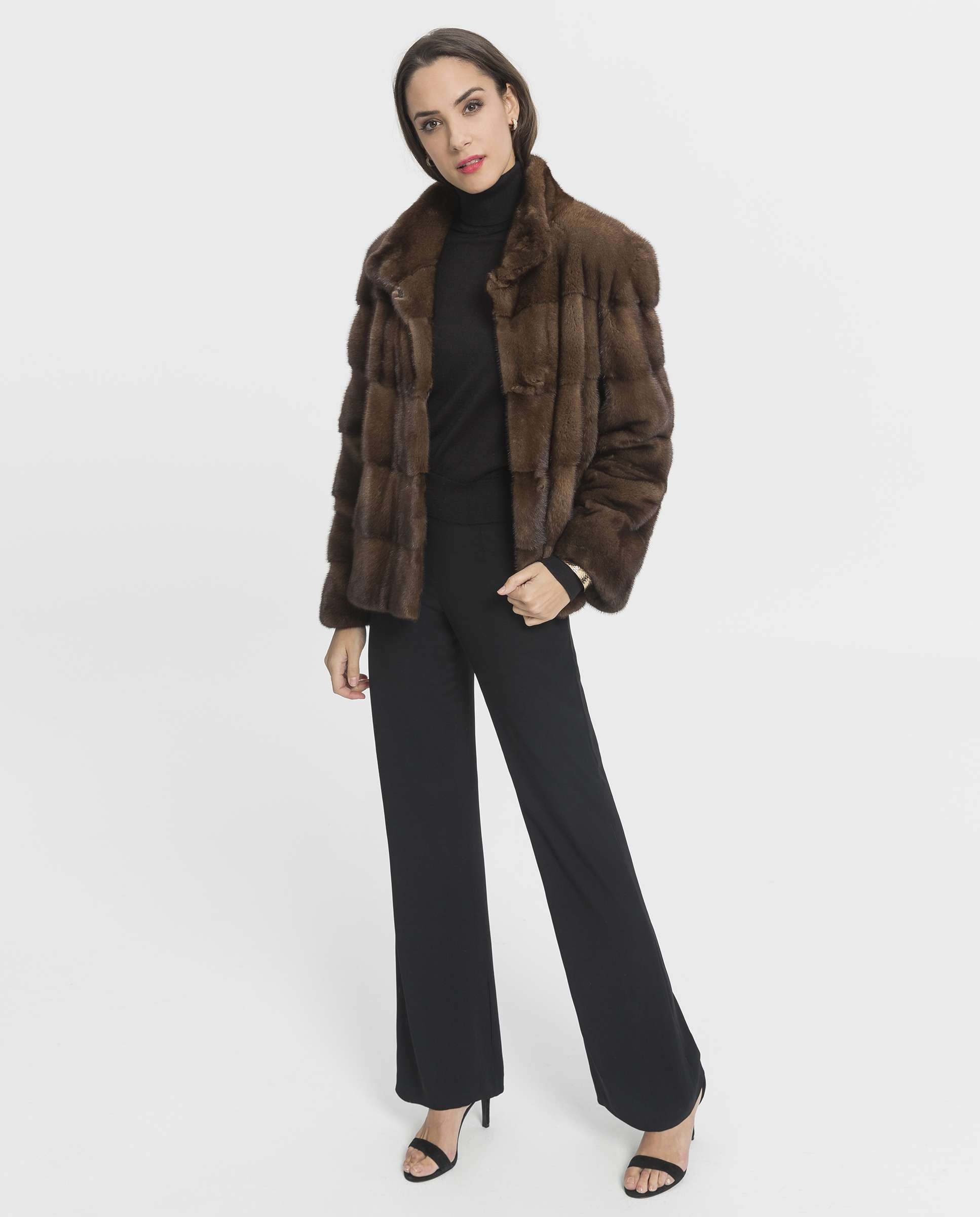 Casaco em Pelo de Vison com Bolsos Castanho-4