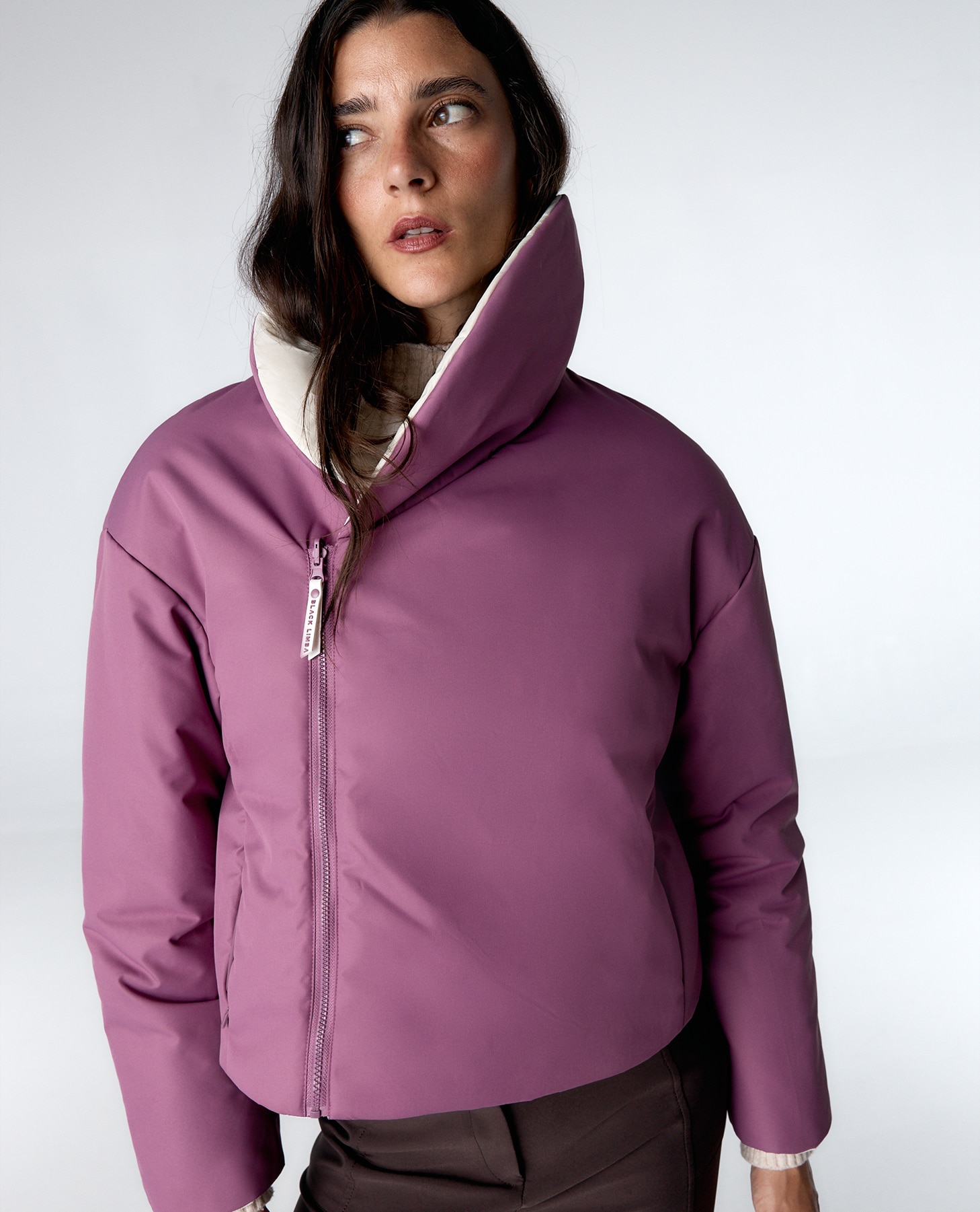 Blusão Acolchoado Reversível com Gola Levantada Creme-1