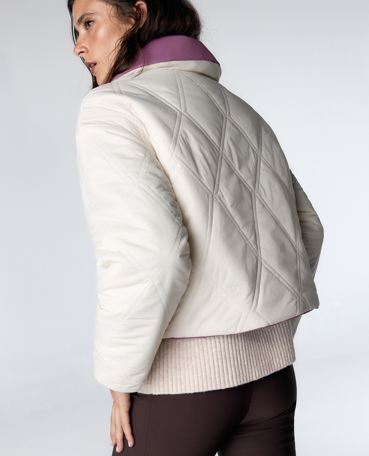 Blusão Acolchoado Reversível com Gola Levantada Creme-3