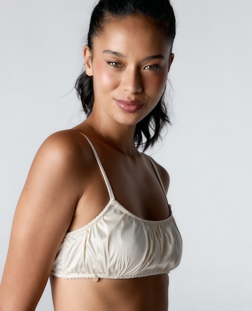 Imagem 0 de Soutien Bralette Balconette de Tecido Acetinado Franzido