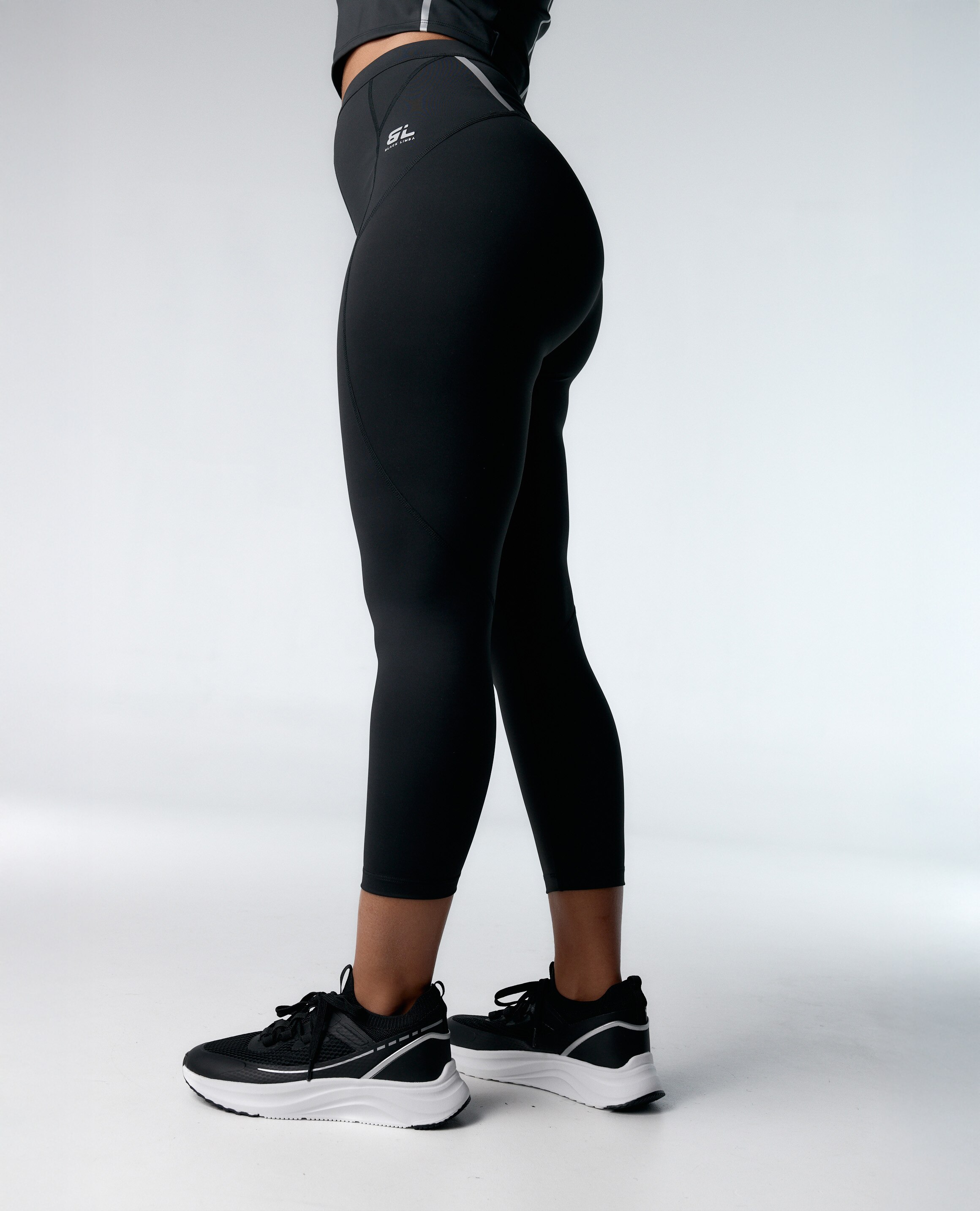 Calças Desportivas de Alta Sustentação com Detalhes Reflectores Preto-2