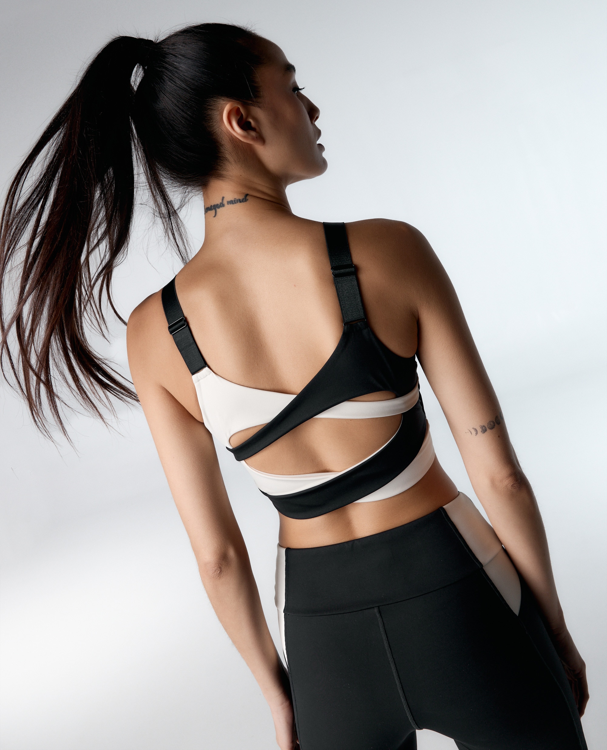 Calças Desportivas Compressivas de Alta Sustentação Preto / Branco-7