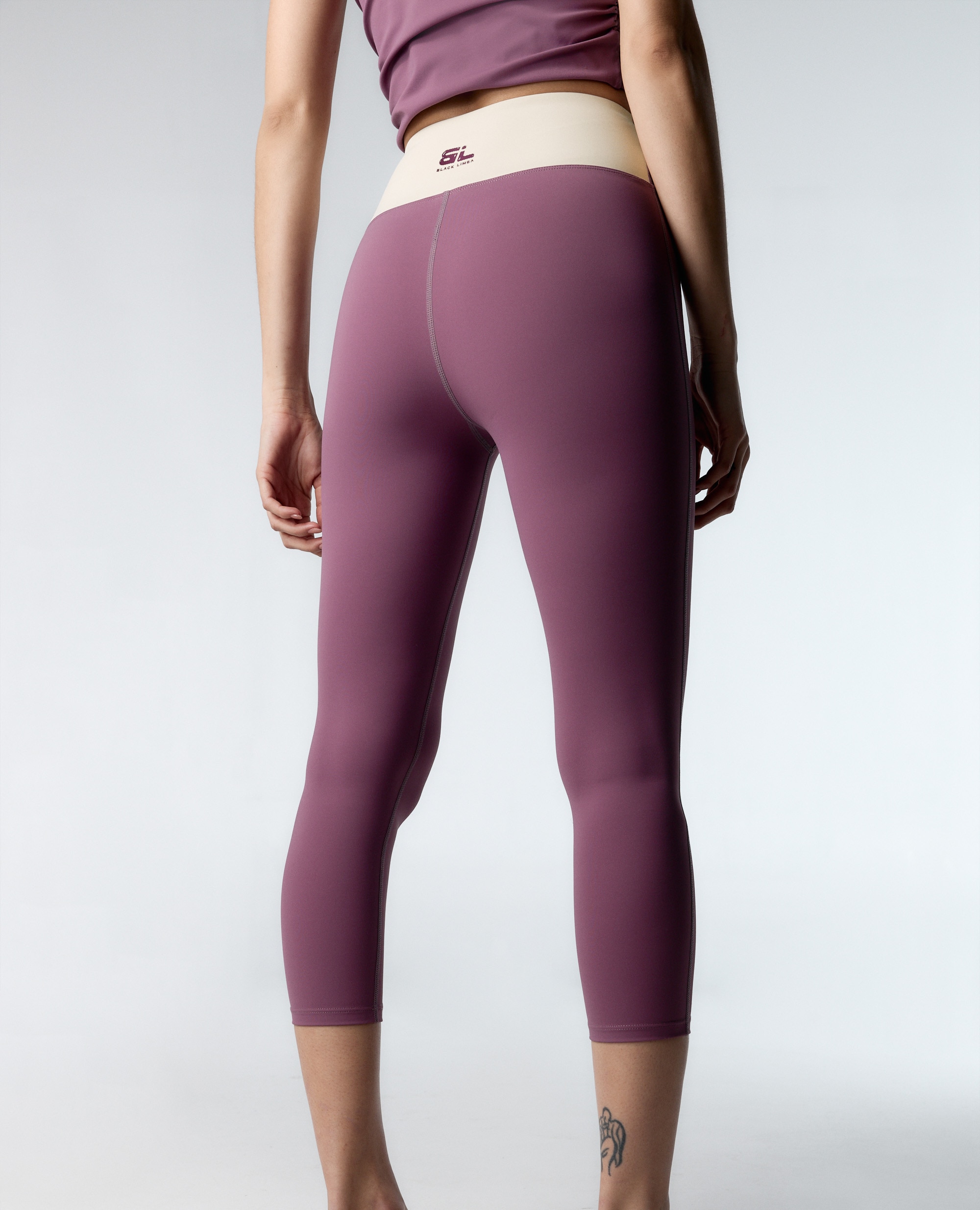 Calças Desportivas de Média Sustentação com Cintura Cruzada Bege/Rosa-2