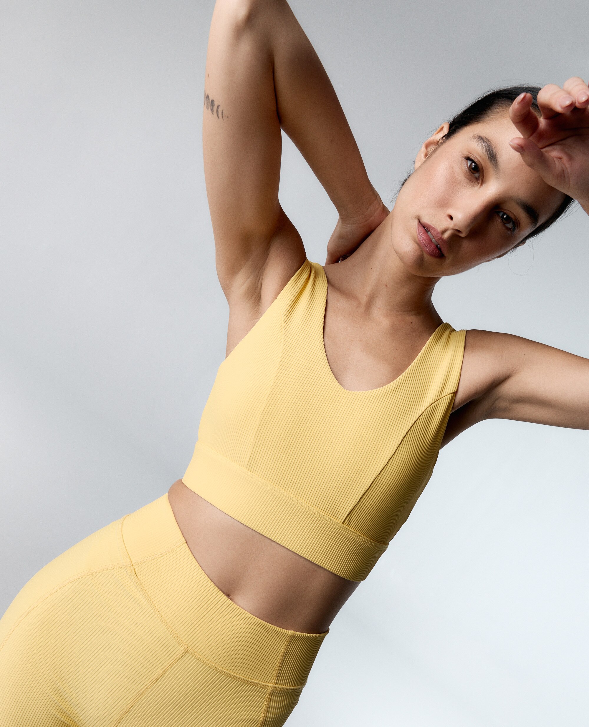 Soutien Desportivo de Canelado com Suporte Médio - Baixo Amarelo-2