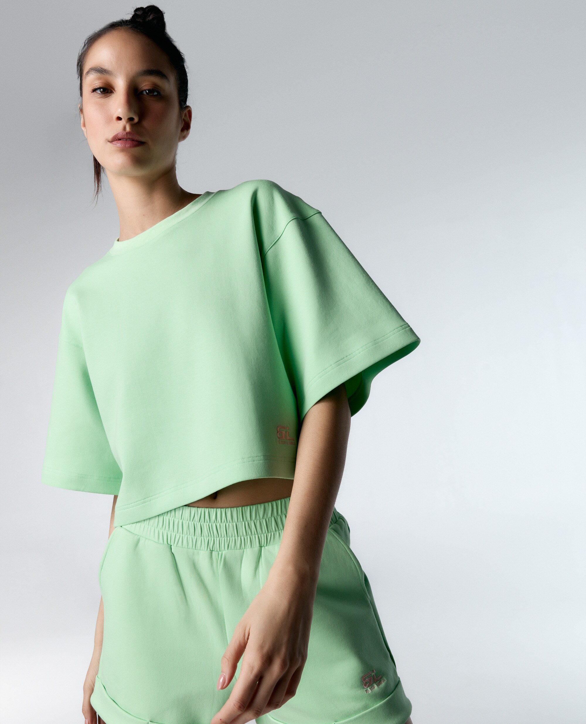 T-shirt Desportiva Crop de Manga Curta Verde-claro-2