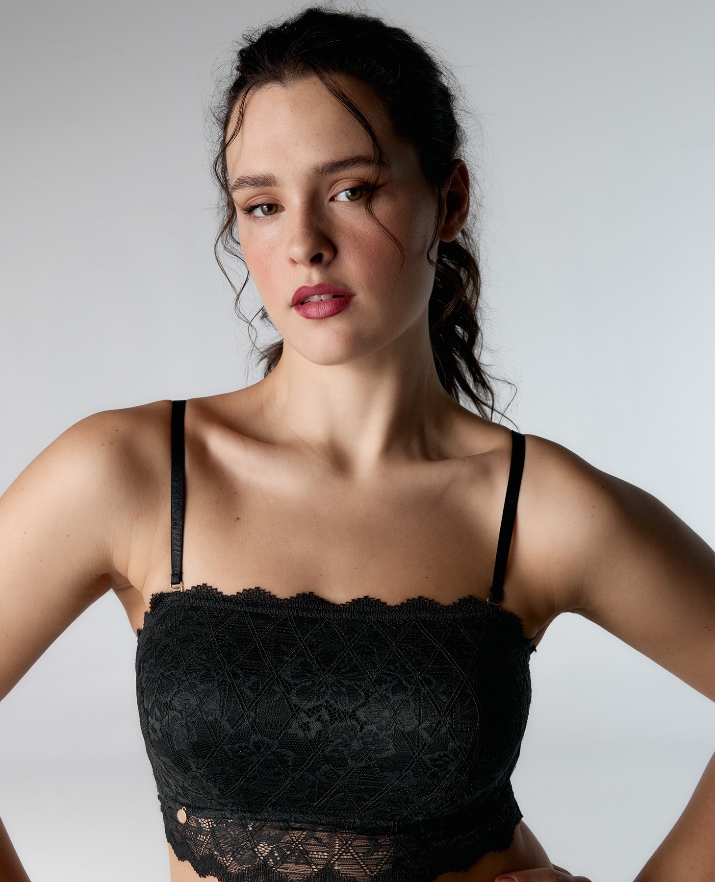 Soutien Bralette Bandeau de Renda Floral Preto-2