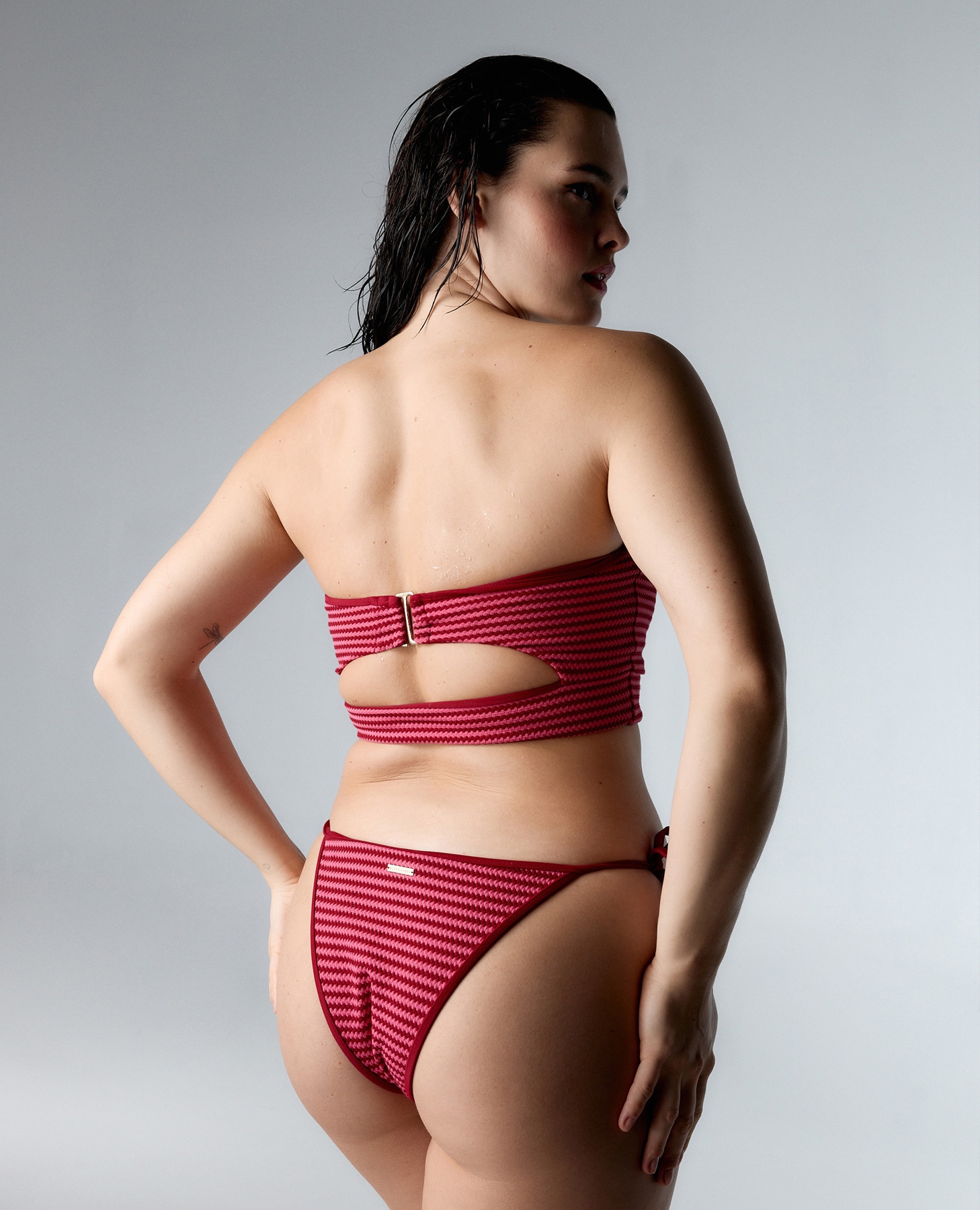 Top de Biquíni Triangular em Jacquard Bicolor Reversível Bordeaux-7