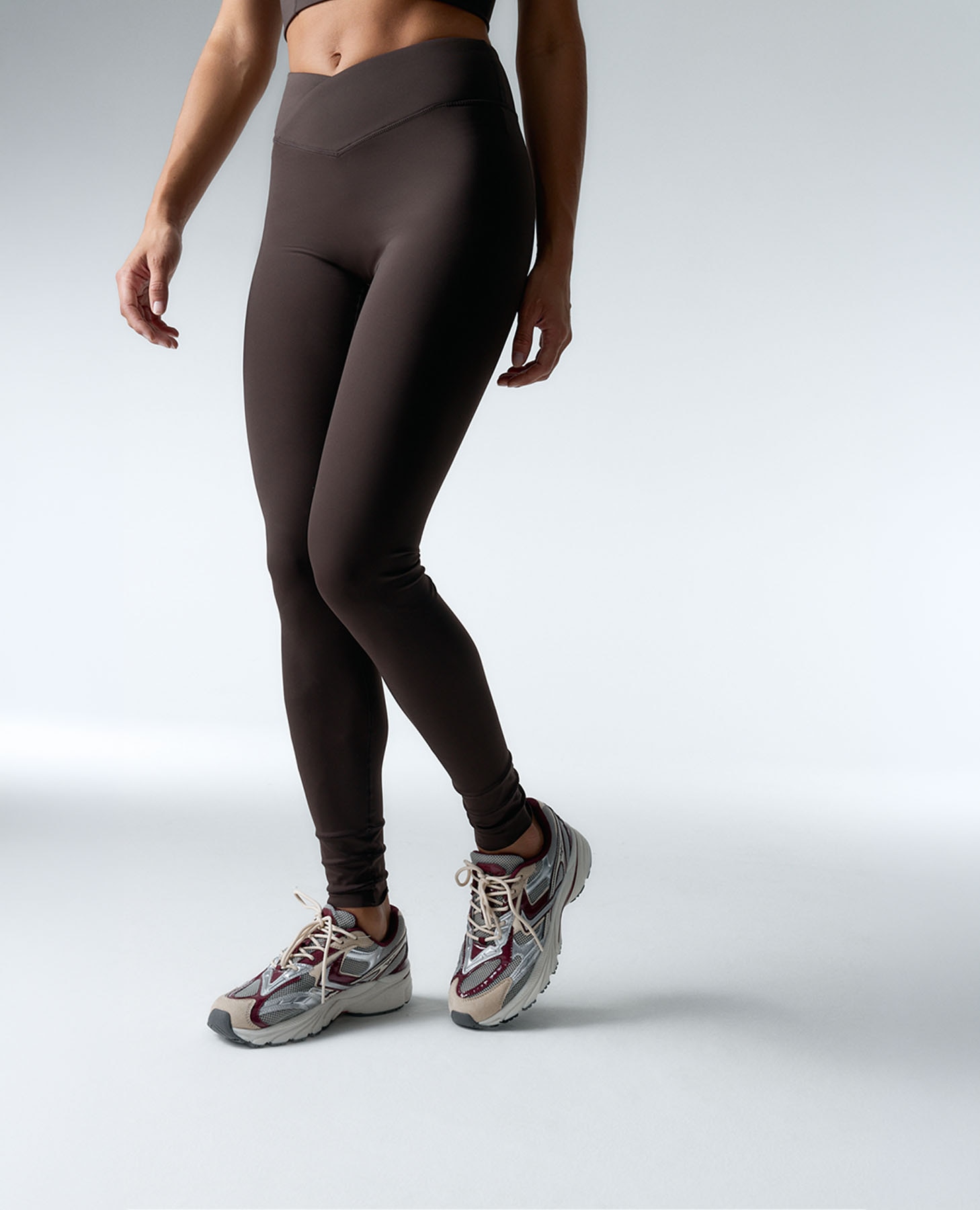 Imagem 0 de Leggings Desportivos com Cintura Alta em V e Bainha Recortável